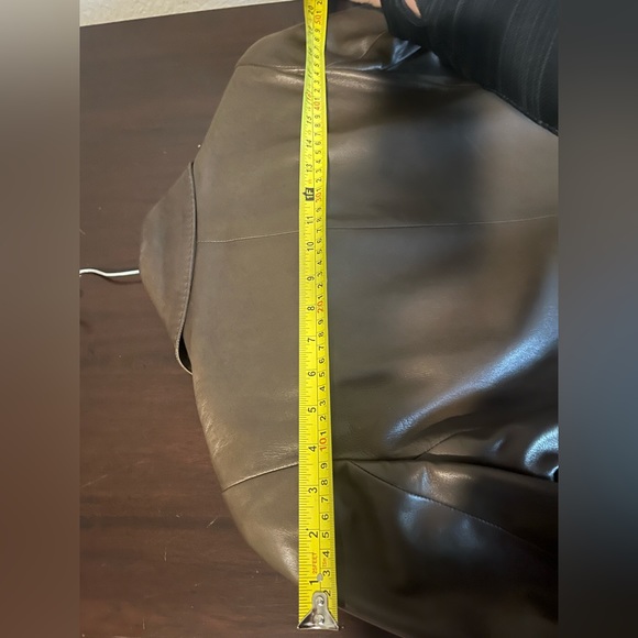 GUCCI. leather trench coat - Picture 8 of 15